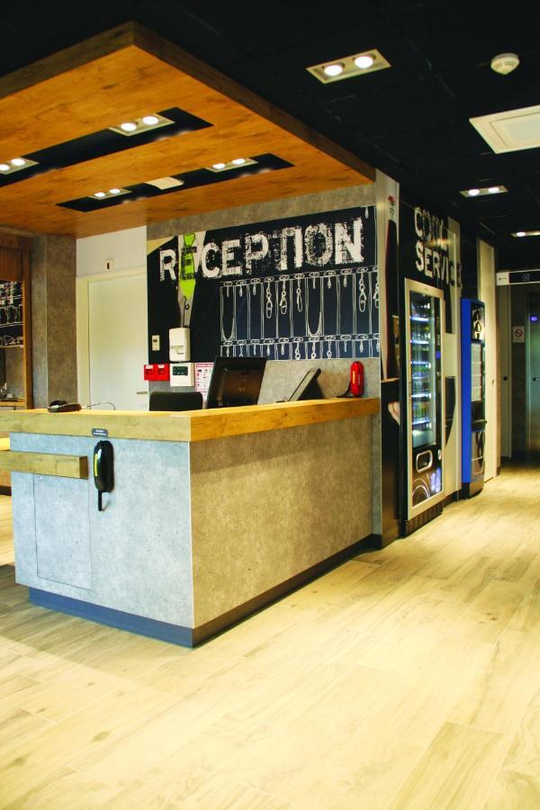 Ibis Budget Saint Pourcain Bagian luar foto